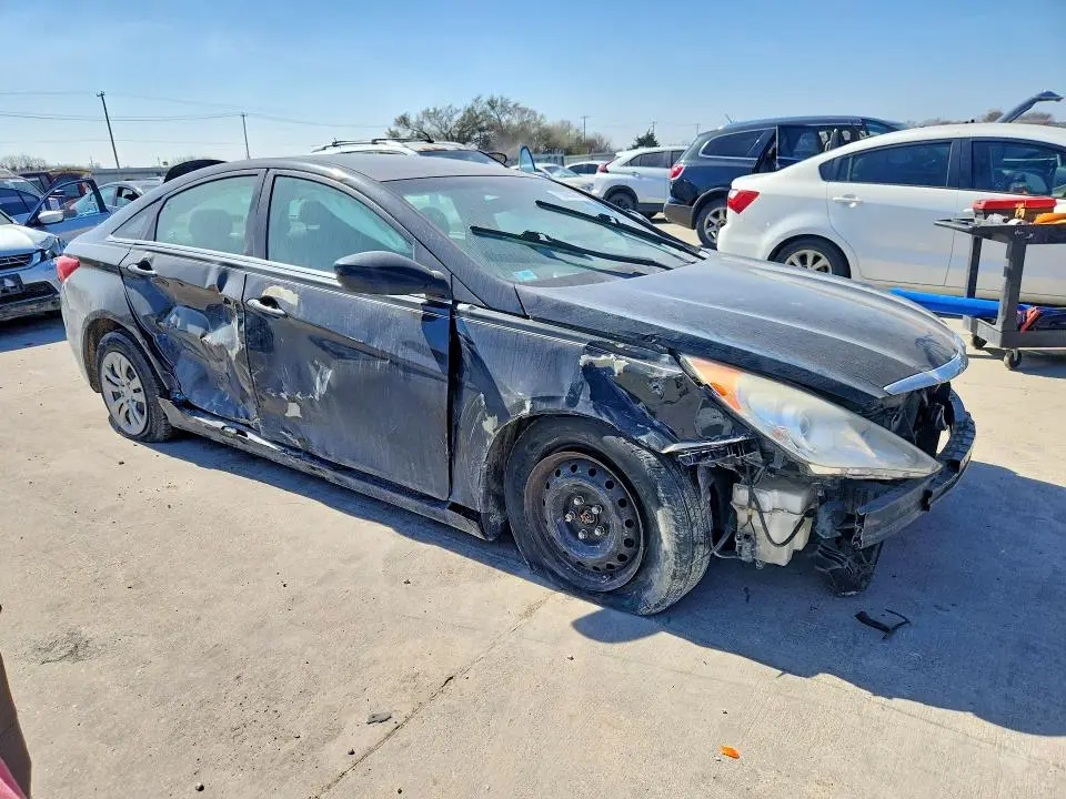 2011 HYUNDAI SONATA GLS  