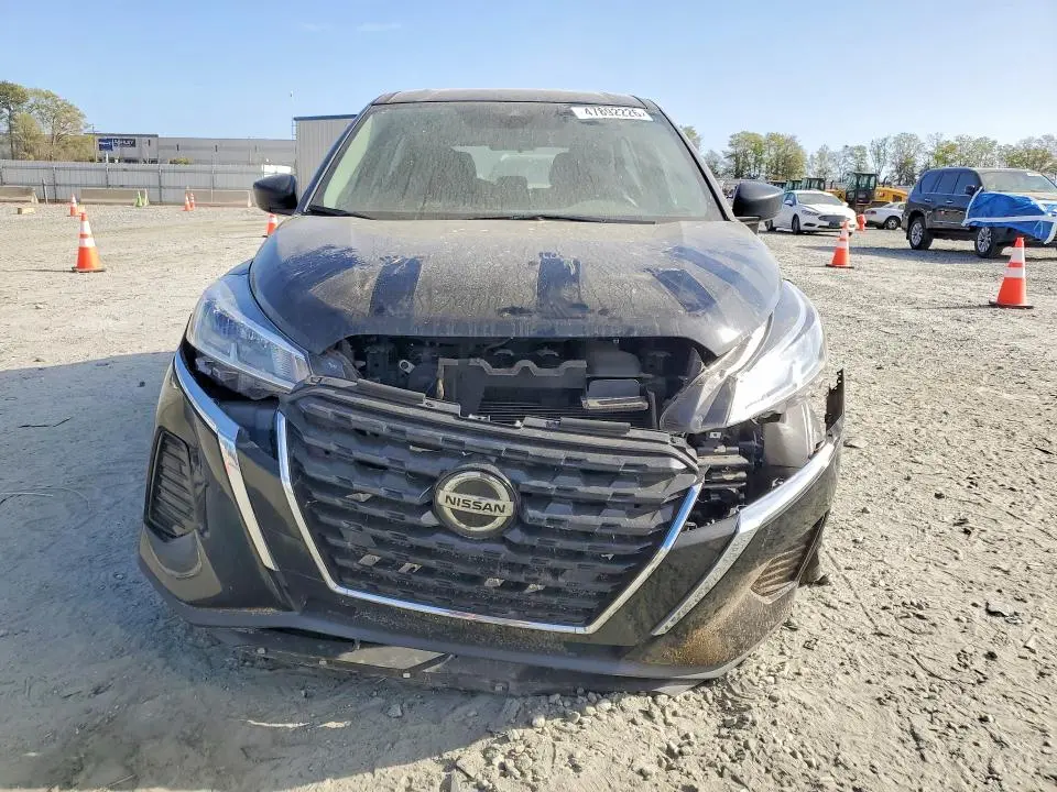 2021 NISSAN KICKS S  