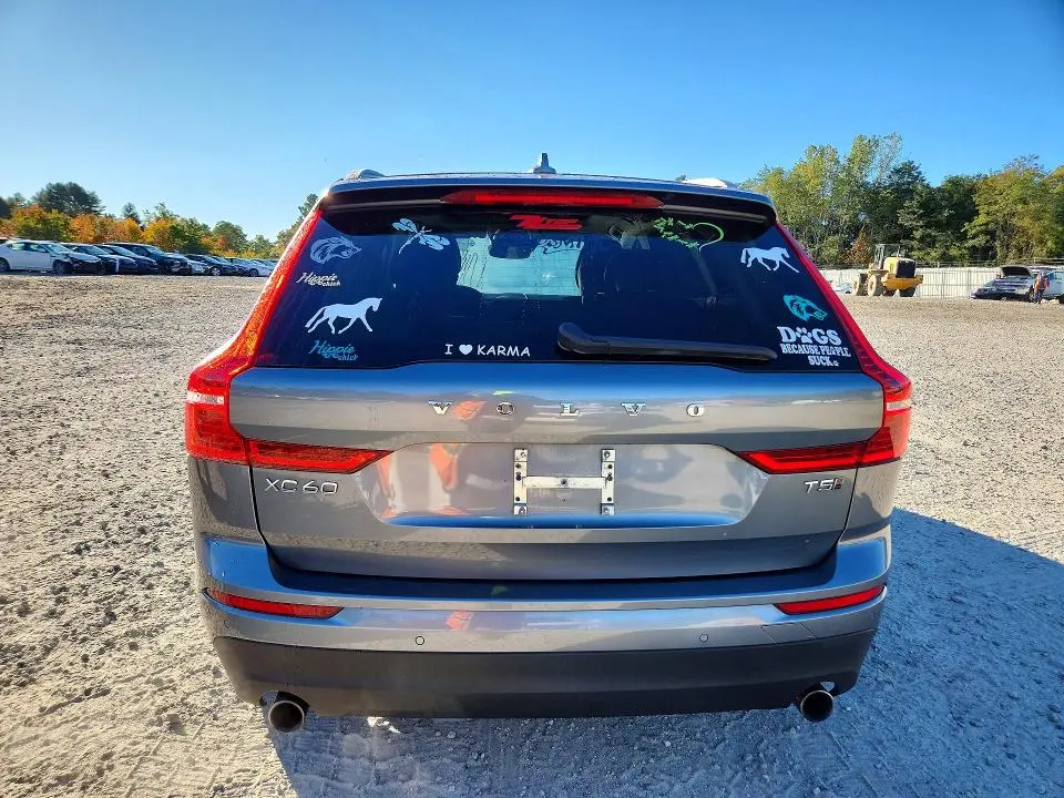 2020 VOLVO XC60 T5 MOMENTUM  