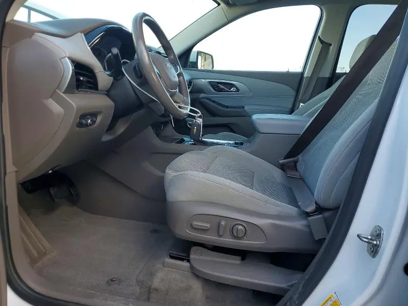 2021 CHEVROLET TRAVERSE LT  