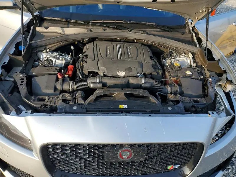 2019 JAGUAR F-PACE S  