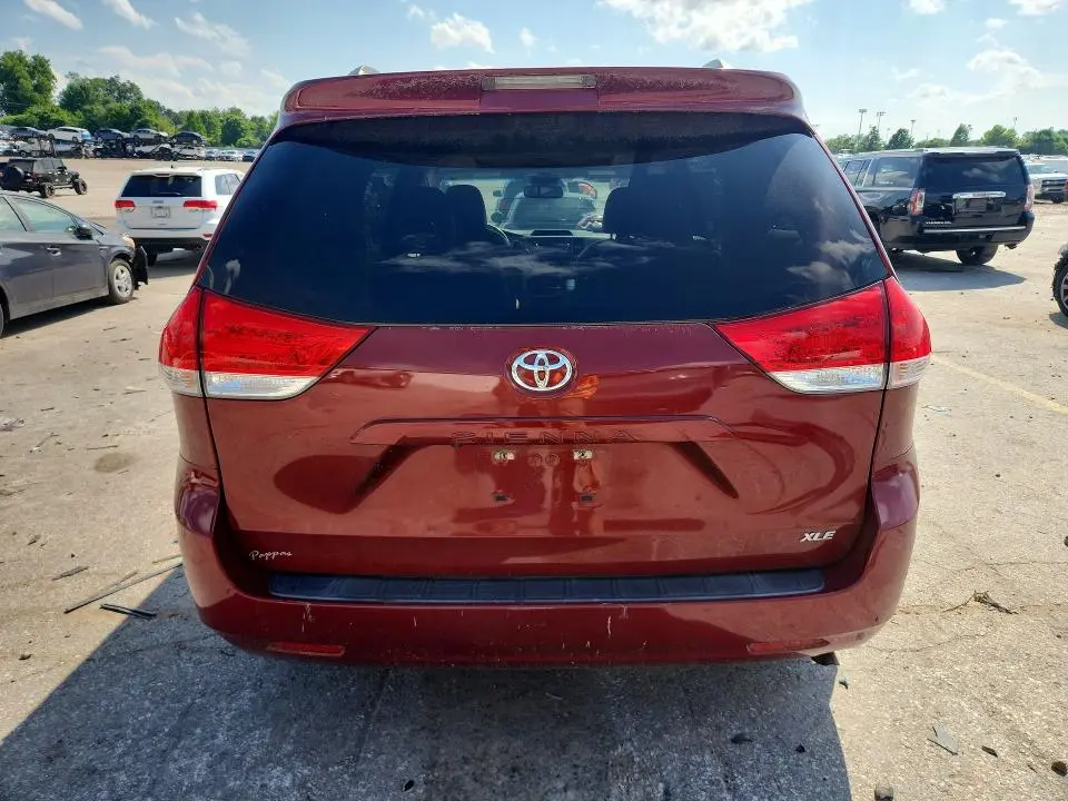 2011 TOYOTA SIENNA XLE 8-PASSENGER  