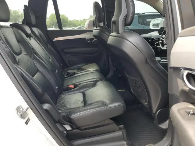 2016 VOLVO XC90 T6  