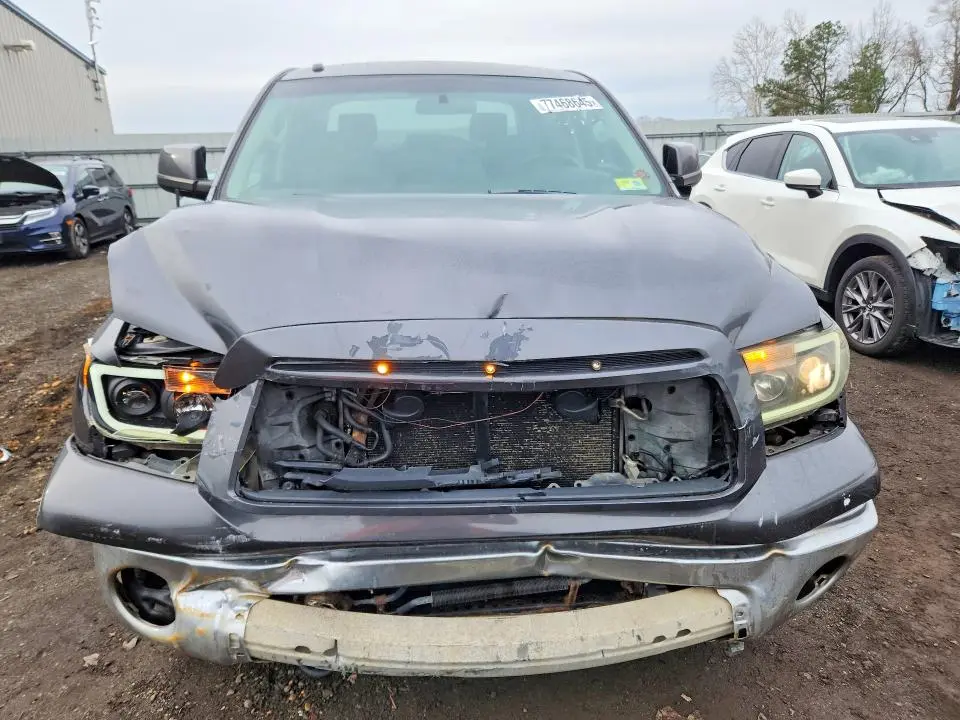 2011 TOYOTA TUNDRA GRADE  