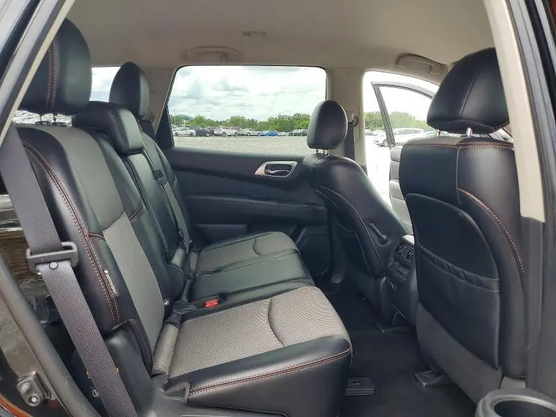2020 NISSAN PATHFINDER SV  