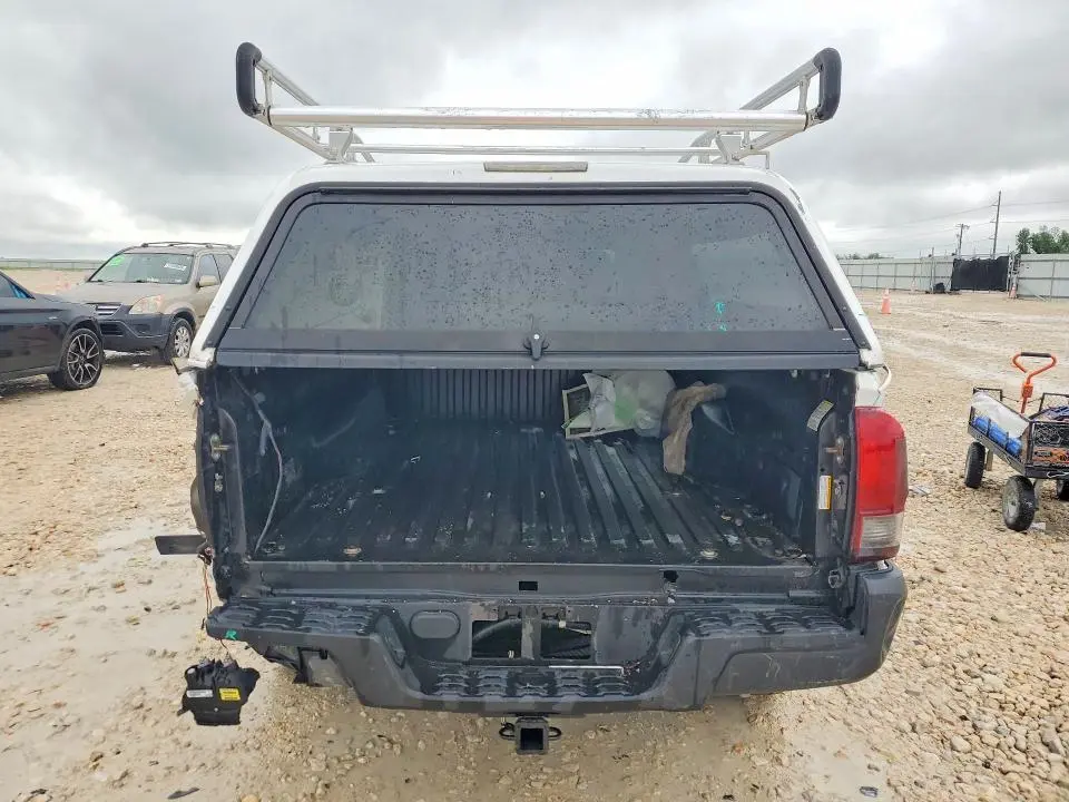 2019 TOYOTA TACOMA SR  