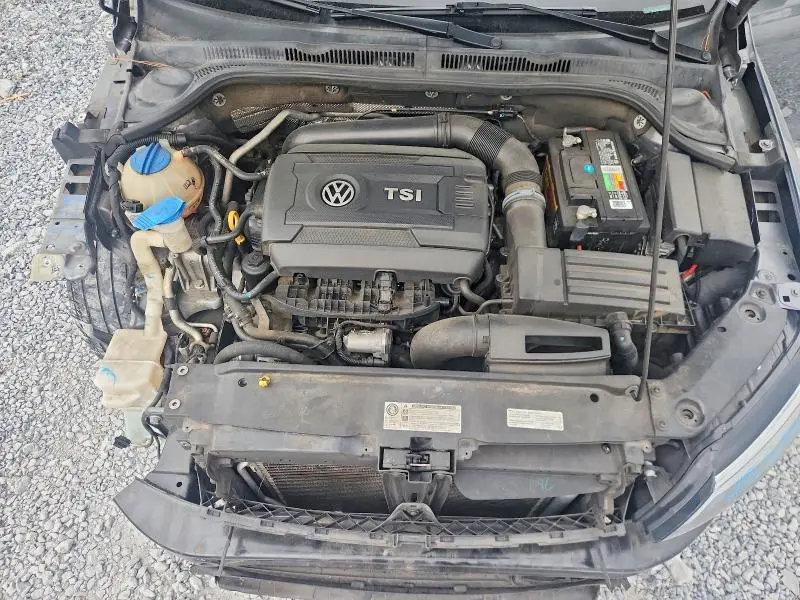 2016 VOLKSWAGEN JETTA SPORT  