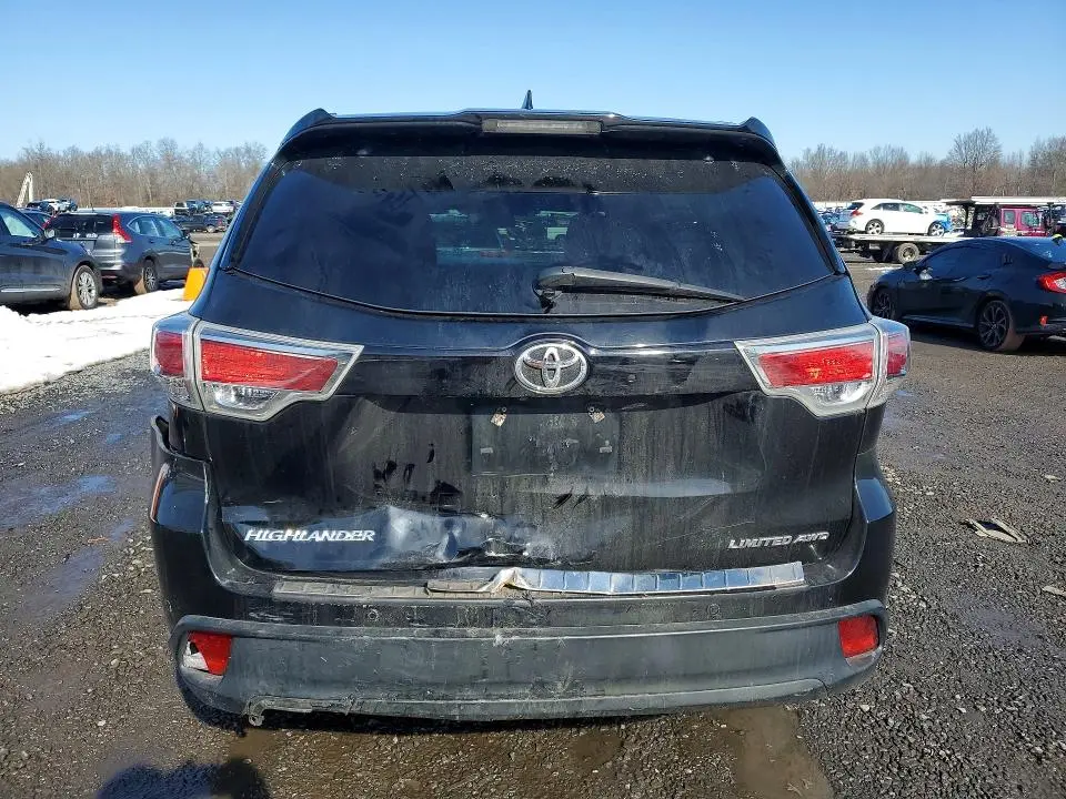 2015 TOYOTA HIGHLANDER LIMITED  