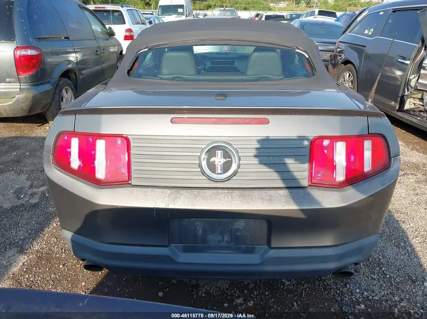 2011 FORD MUSTANG V6 PREMIUM