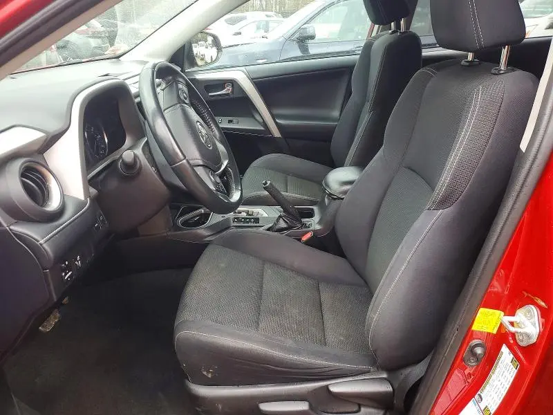 2016 TOYOTA RAV4 XLE  