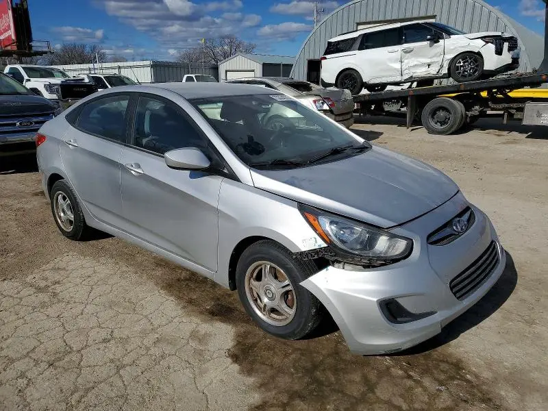 2013 HYUNDAI ACCENT GLS  