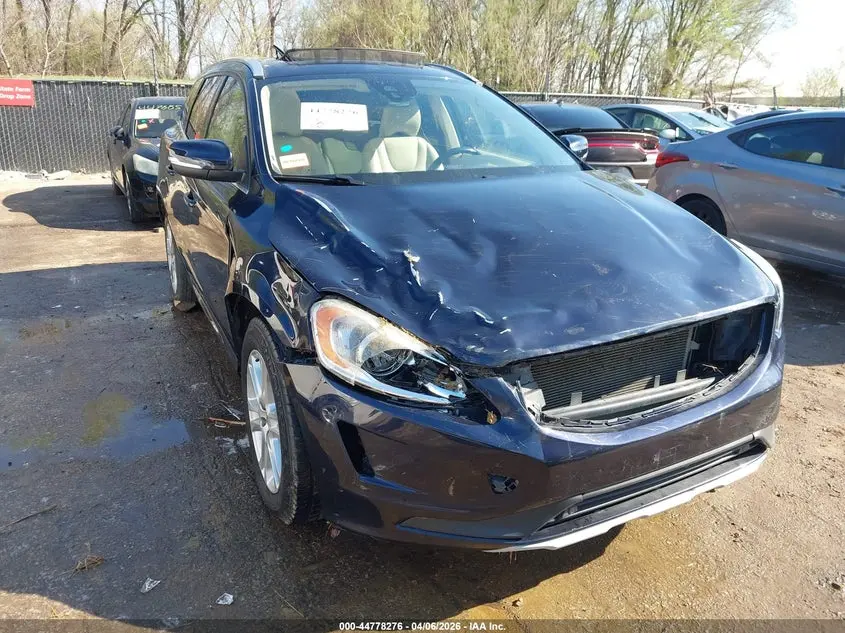 2016 VOLVO XC60 T5 DRIVE-E PREMIER