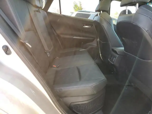 2021 TOYOTA VENZA LE  