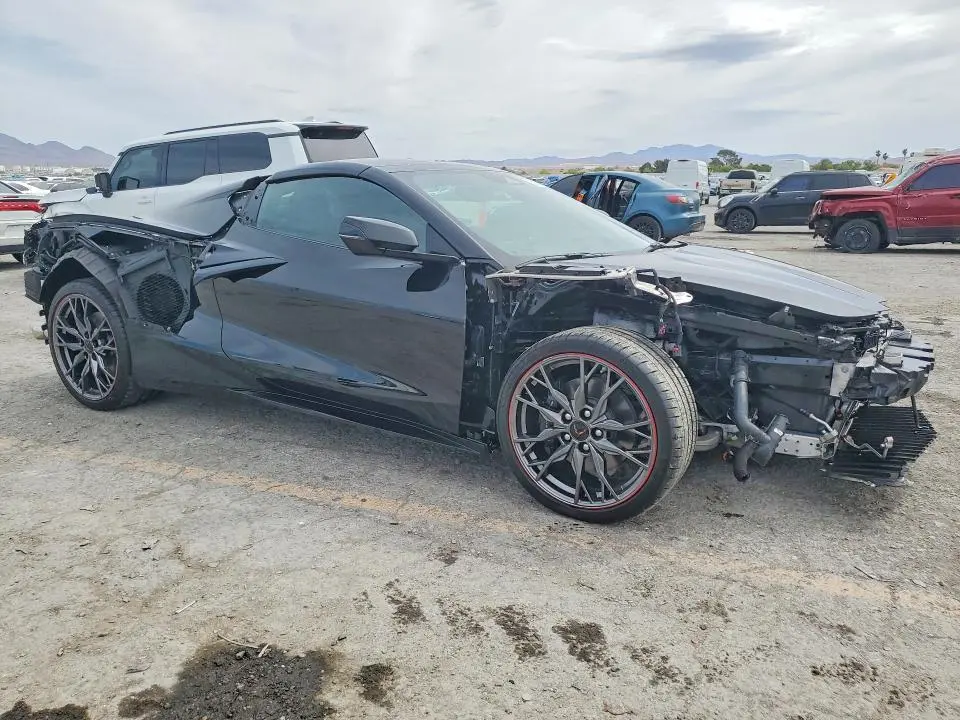 2025 CHEVROLET CORVETTE STINGRAY 2LT  