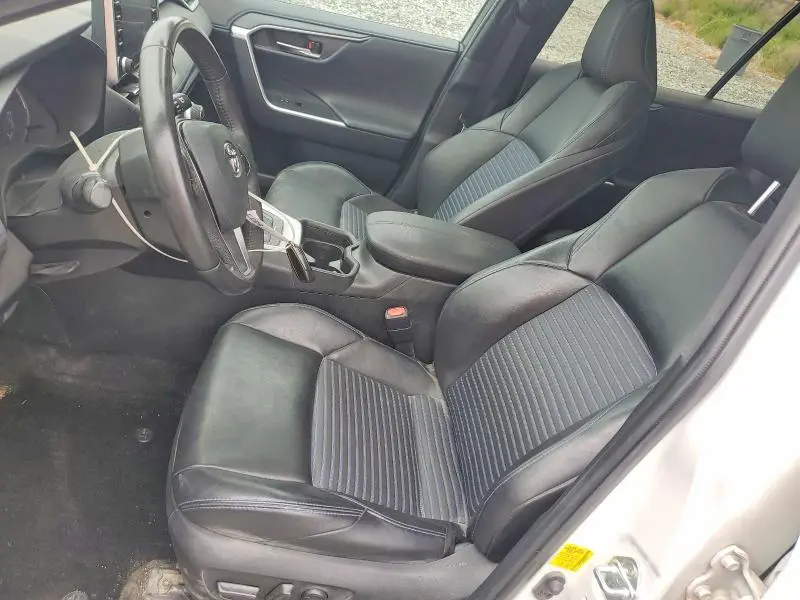 2021 TOYOTA RAV4 XSE  