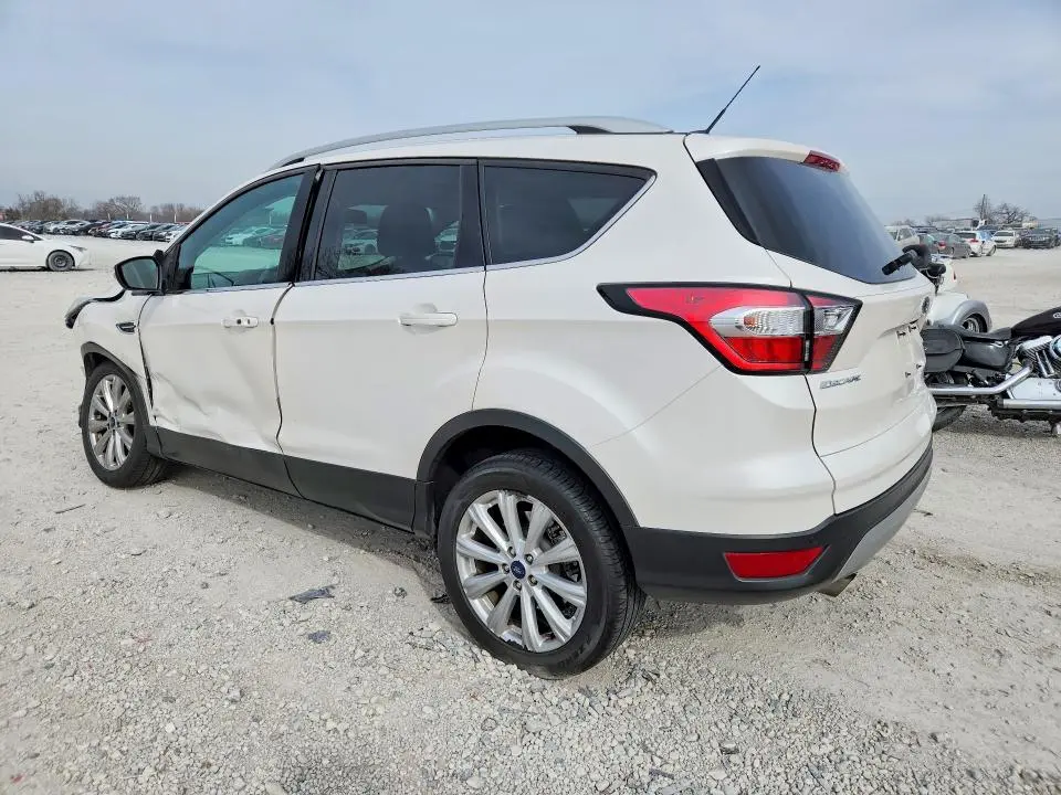 2017 FORD ESCAPE TITANIUM  