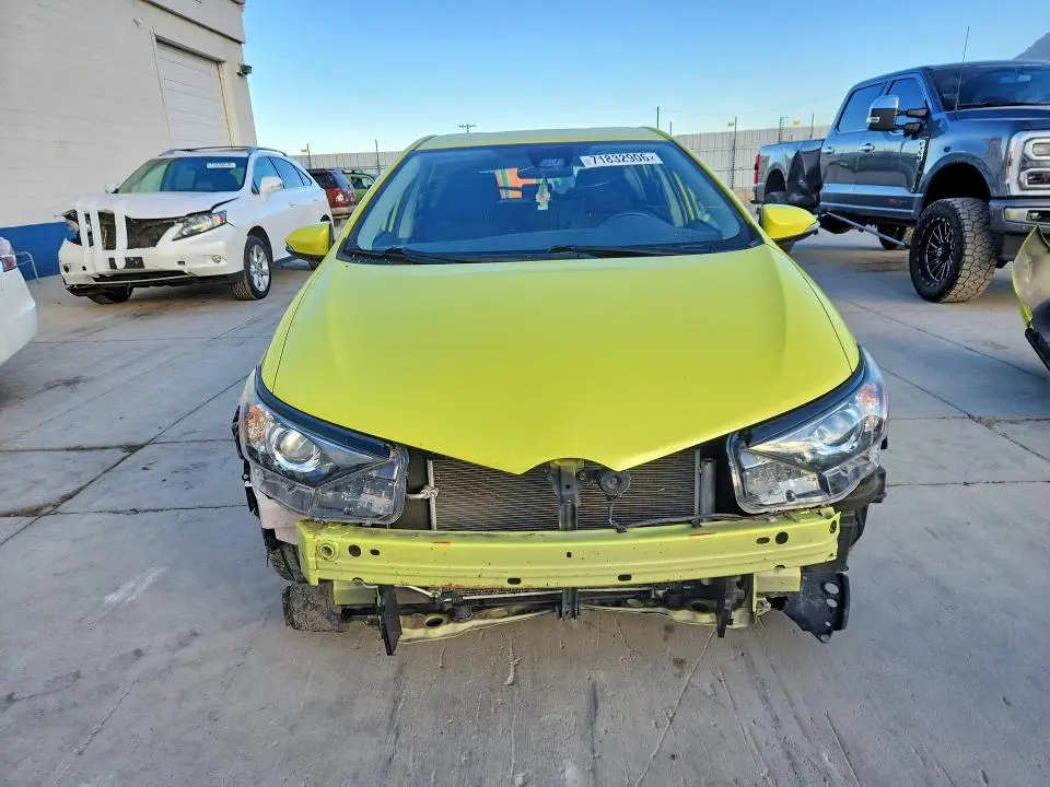 2018 TOYOTA COROLLA IM BASE  