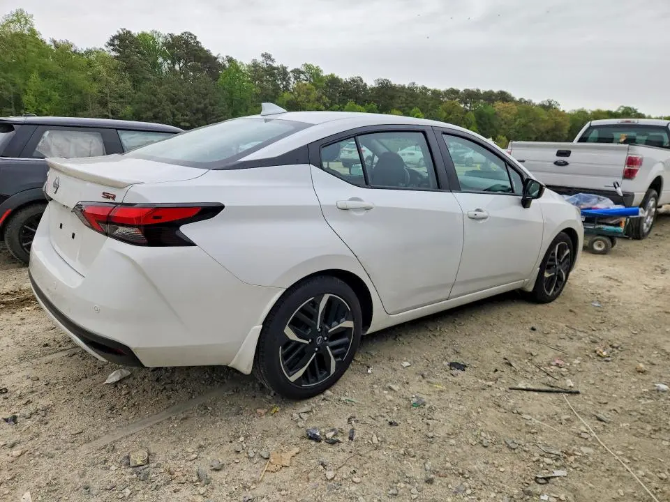 2024 NISSAN VERSA SR  