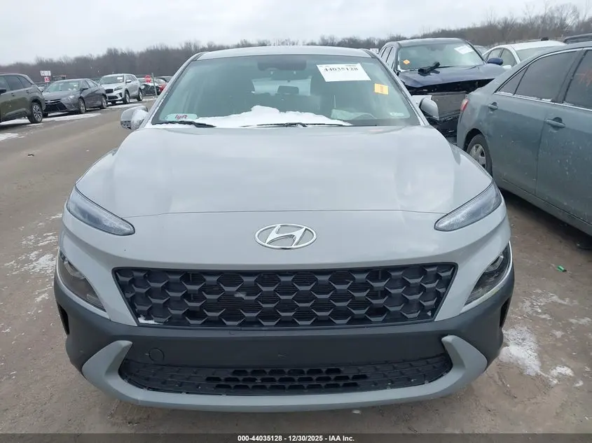 2023 HYUNDAI KONA SE