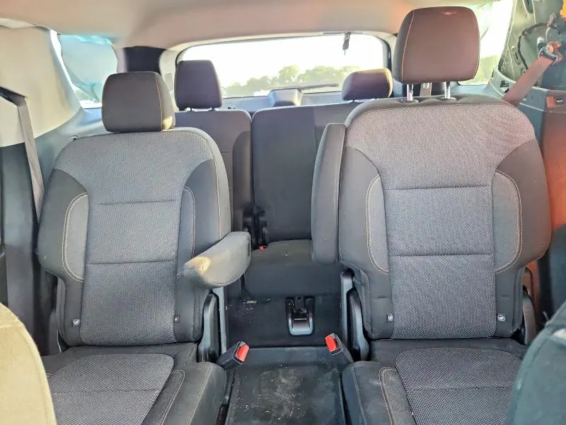 2021 CHEVROLET TRAVERSE LT  