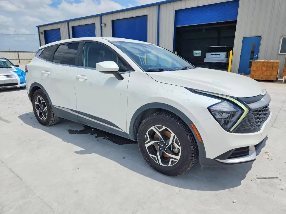 2023 KIA SPORTAGE LX  