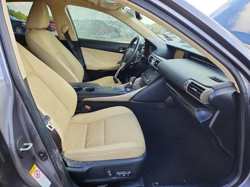 2016 LEXUS IS 200T  