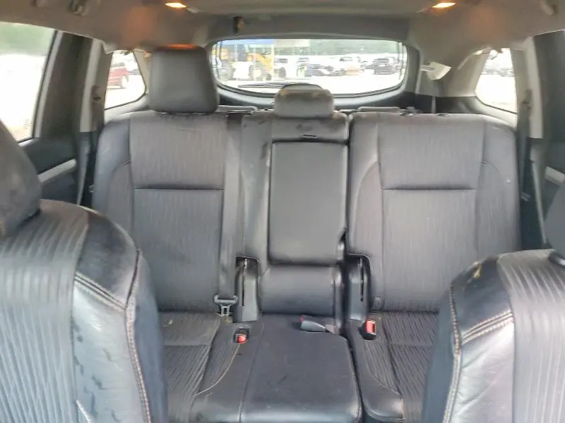 2015 TOYOTA HIGHLANDER LE PLUS  