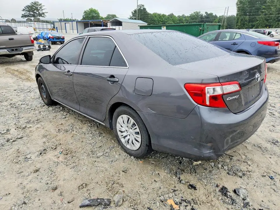 2014 TOYOTA CAMRY LE  