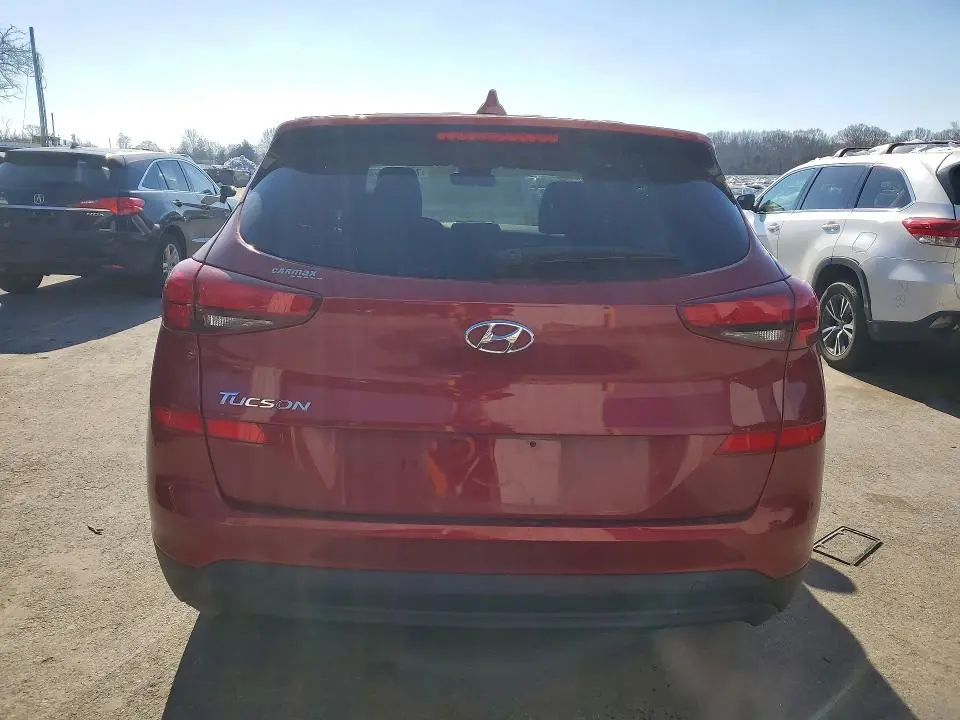 2021 HYUNDAI TUCSON SE  
