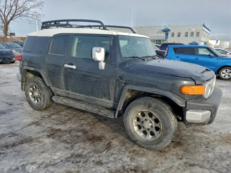 2012 TOYOTA FJ CRUISER   