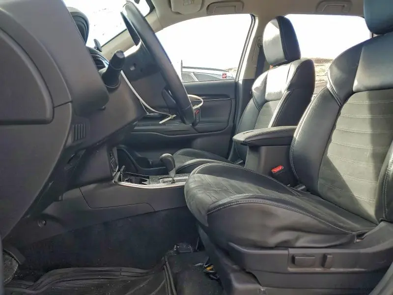 2019 MITSUBISHI OUTLANDER SE  