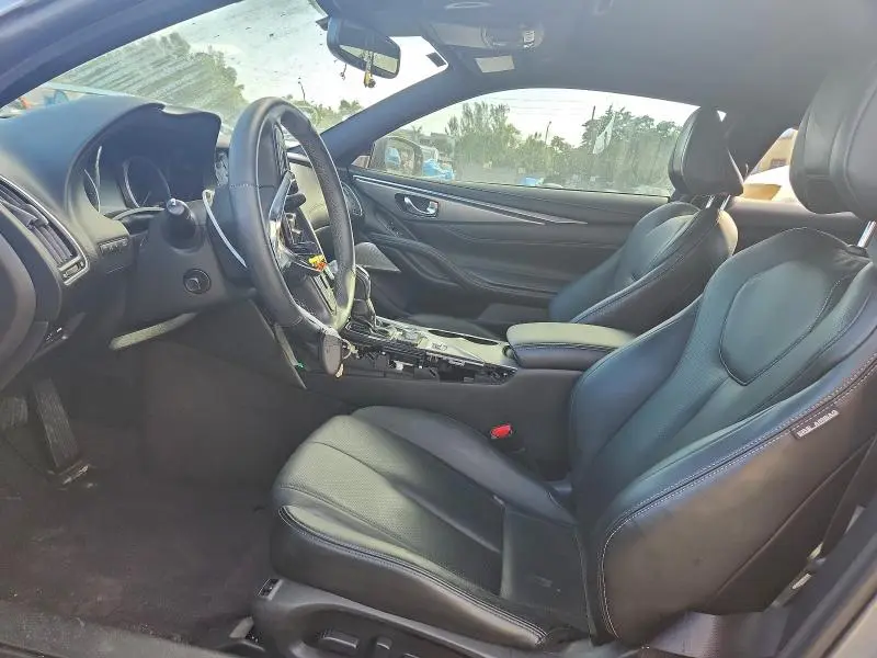 2017 INFINITI Q60 BASE  