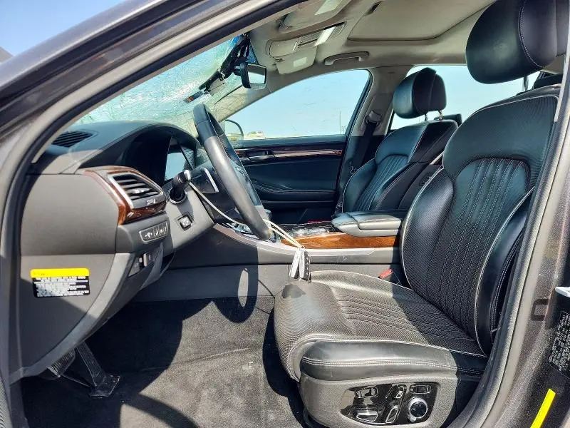 2018 GENESIS G90 ULTIMATE  