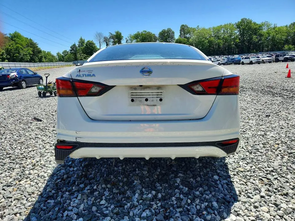 2021 NISSAN ALTIMA S  