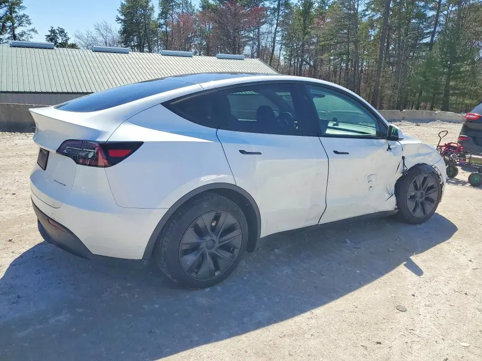 2024 TESLA MODEL Y   
