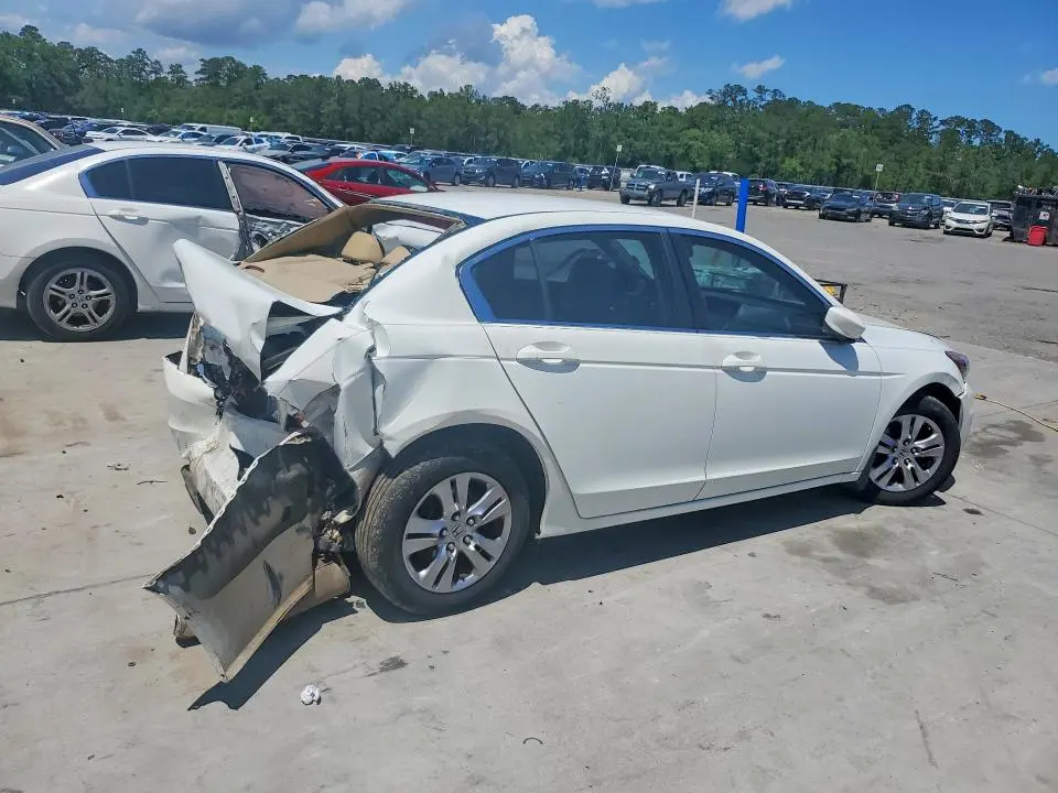 2011 HONDA ACCORD SE  