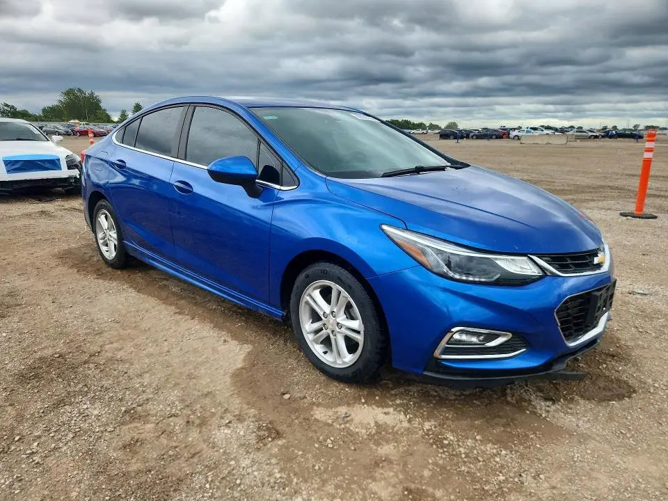 2017 CHEVROLET CRUZE LT  
