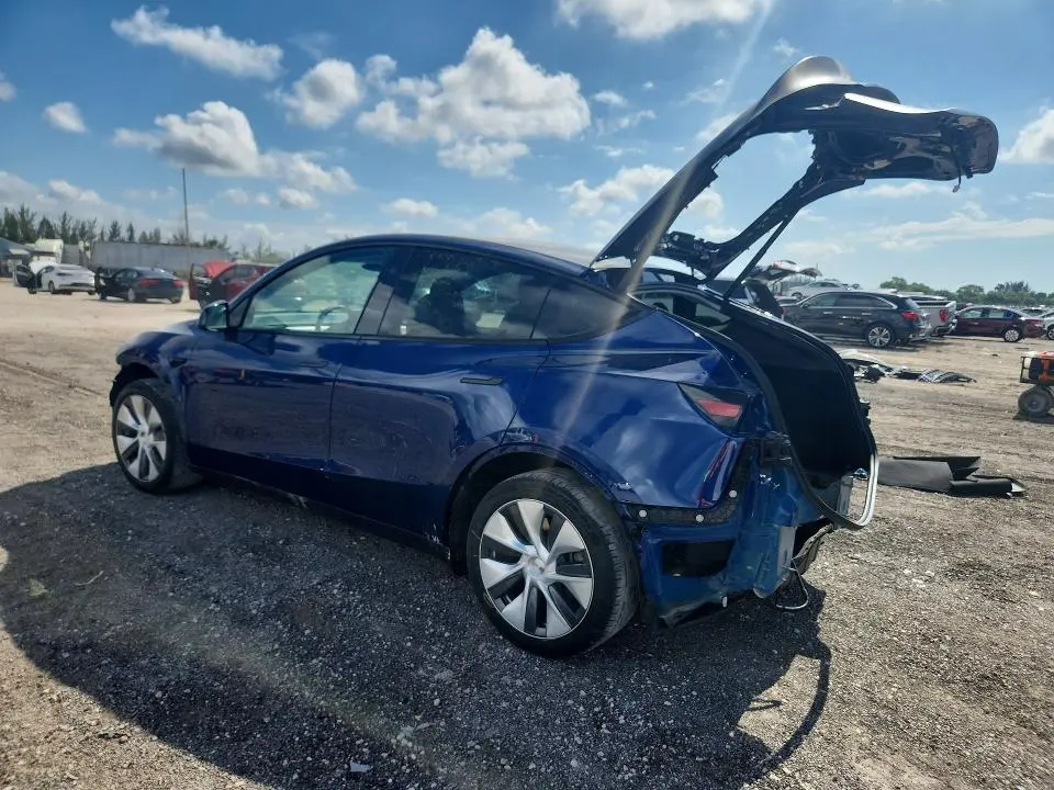 2023 TESLA MODEL Y   