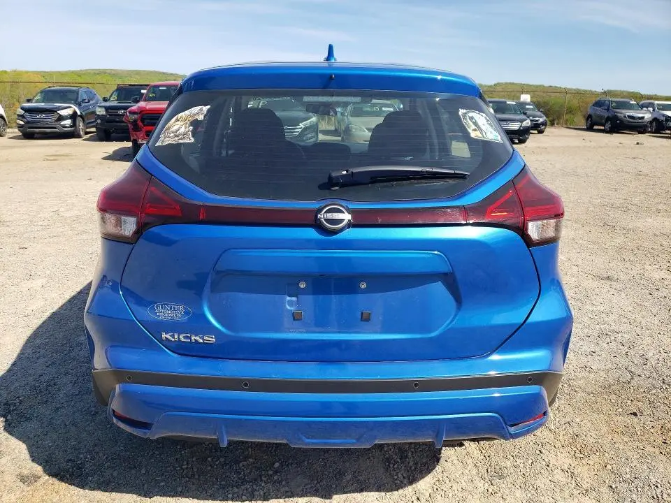 2024 NISSAN KICKS S  