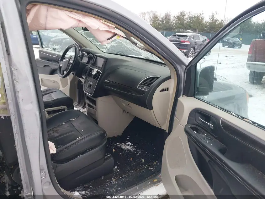 2013 CHRYSLER TOWN & COUNTRY TOURING