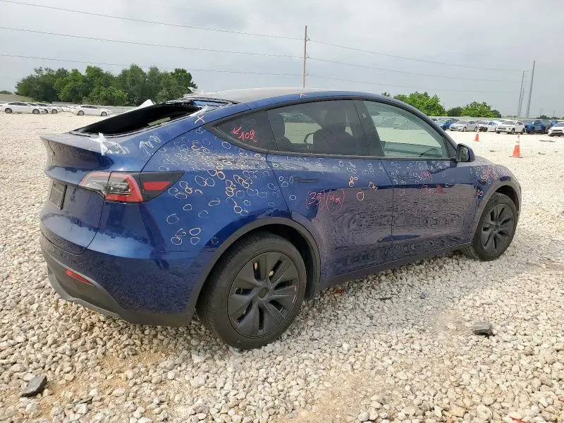 2024 TESLA MODEL Y   