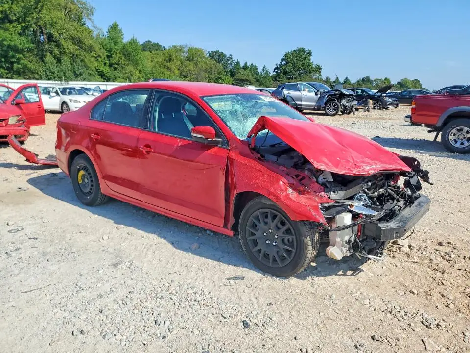 2012 VOLKSWAGEN JETTA SE  
