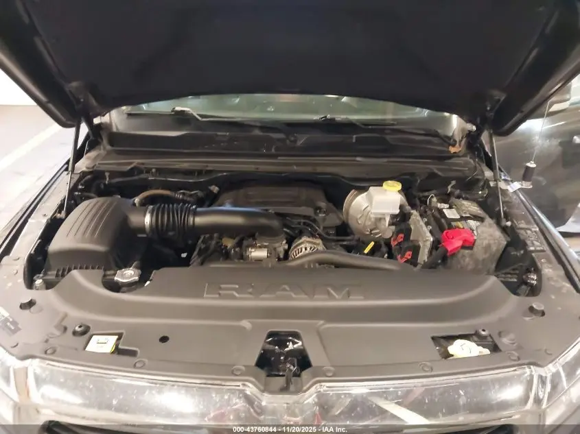 2020 RAM 1500 BIG HORN  4X4 6'4 BOX