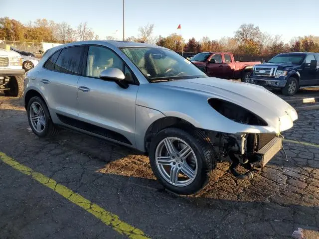 2019 PORSCHE MACAN   
