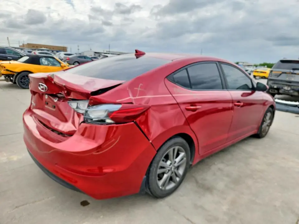 2018 HYUNDAI ELANTRA SEL  
