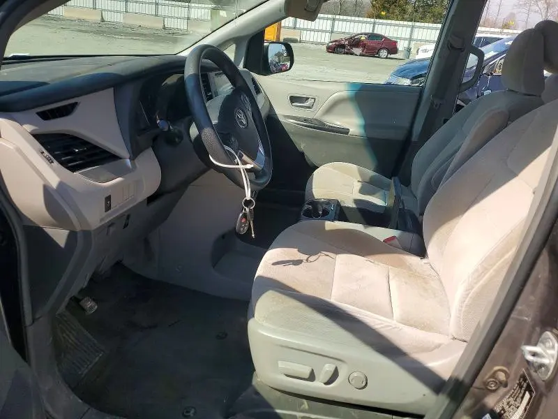2016 TOYOTA SIENNA LE 8-PASSENGER  