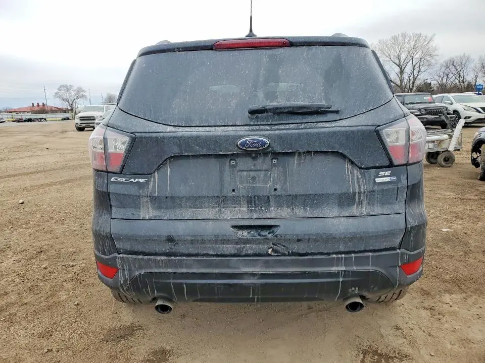 2018 FORD ESCAPE SE  