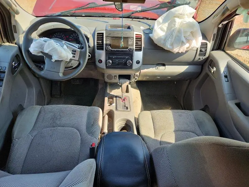 2017 NISSAN FRONTIER SV  