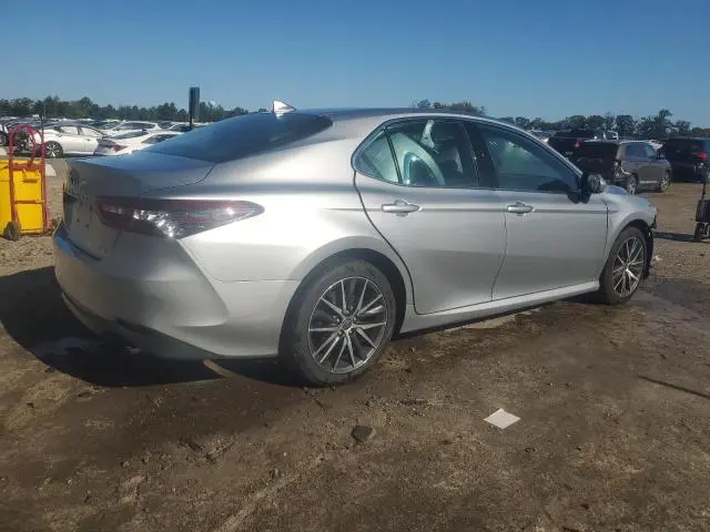 2023 TOYOTA CAMRY XLE  