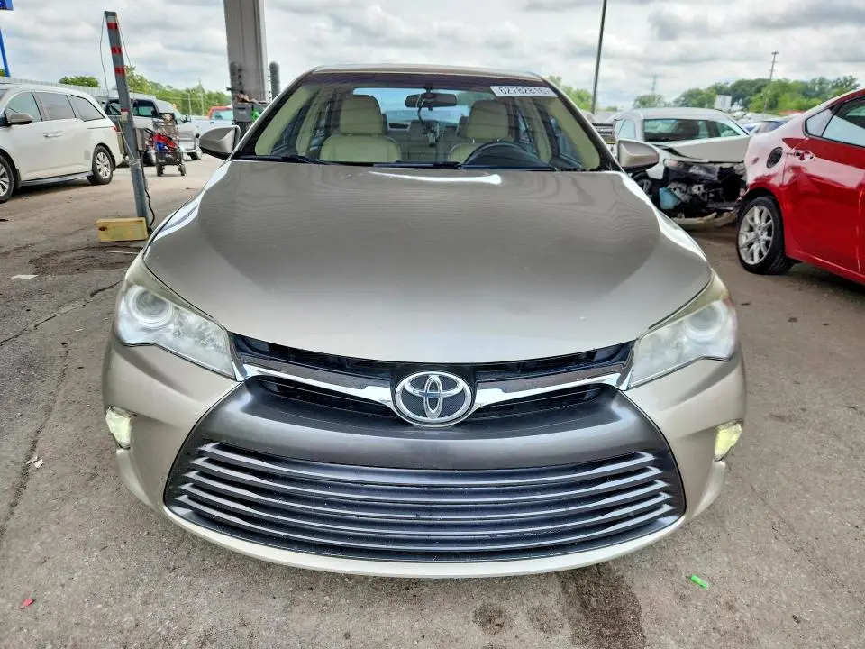 2017 TOYOTA CAMRY XLE  